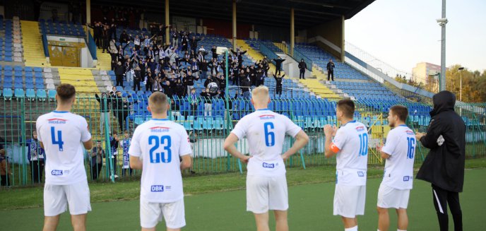 Stomil remisuje z rezerwami Wisły Płock. Na trybunach skromna liczba widzów [ZDJĘCIA, WIDEO]