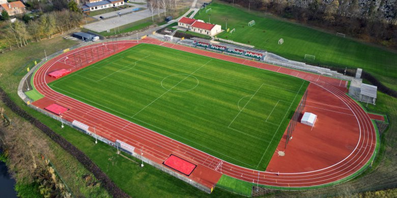 Stadion w Dobrym Mieście zachwyca. Kosztował 12 mln zł [ZDJĘCIA, WIDEO]