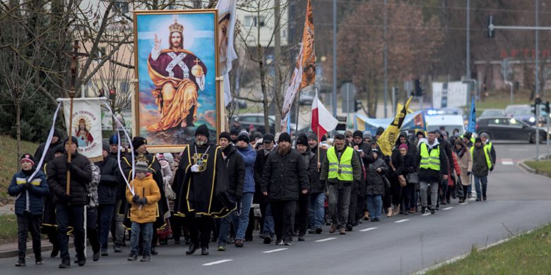 Czciciele Chrystusa Króla przeszli ulicami Olsztyna [ZDJĘCIA, WIDEO]