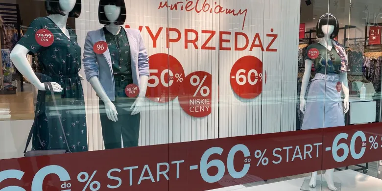 Polacy jasno stawiają sprawę. W Black Friday najczęściej będą szukali towarów z rabatami rzędu 40-60%