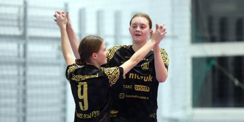 Futsal. Olsztyńskie drużyny w natarciu - podwójny awans w Pucharze Polski [ZDJĘCIA]