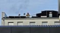 Silny wiatr uszkodził instalację fotowoltaiczną na budynku Starostwa Powiatowego w Olsztynie