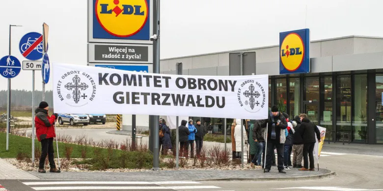 Olsztyn. „Obronić Gietrzwałd przed Lidlem”. Kto ma rację w sporze o wielką inwestycję? [ZDJĘCIA]