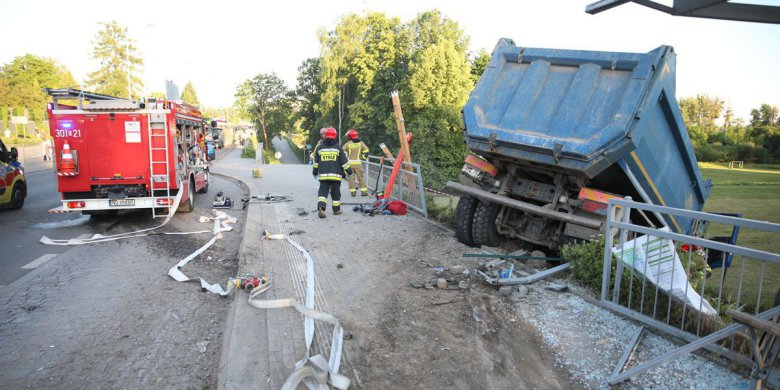 Po pijaku staranował autobus miejski na ul. Bałtyckiej w Olsztynie. Serhij M. usłyszał wyrok