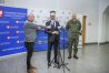 Wojewoda Radosław Król w towarzystwie ppłk Krzysztofa Piskorskiego omówili tegoroczną kwalifikację wojskową na Warmii i Mazurach