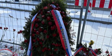 Artykuł: Rosyjski ambasador w Olsztynie. Burza wokół jego wizyty pod „szubienicami”