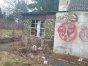 Straż miejska otrzymała zgłoszenie o popadającym w ruinie domu na osiedlu Jaroty w Olsztynie