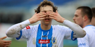 Artykuł: Stomil z Lechią Tomaszów Mazowiecki: dramat w obronie, dwie czerwone kartki i grad bramek [ZDJĘCIA, SKRÓT MECZU WIDEO]