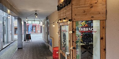 Artykuł: Stare Miasto. Znana restauracja na sprzedaż. Czy to początek przykrego trendu?