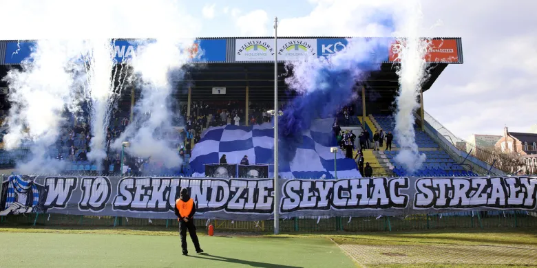 Po siedmiu miesiącach Stomil wygrywa na własnym stadionie [ZDJĘCIA, SKRÓT MECZU WIDEO]