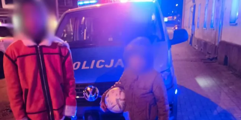 Olsztyn. 9- i 12-latka tak pochłonęło "haratanie w gałę", że interweniowała policja
