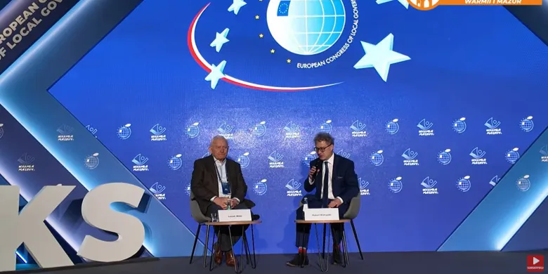 X EKS w Mikołajkach. Leszek Miller: "Każda antyamerykańska histeria jest dla Polski szkodliwa" [WIDEO]