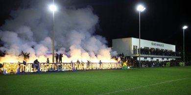 Artykuł: Piłkarskie święto w małym Wikielcu! Derby ze Stomilem na remis [ZDJĘCIA, SKRÓT MECZU WIDEO]