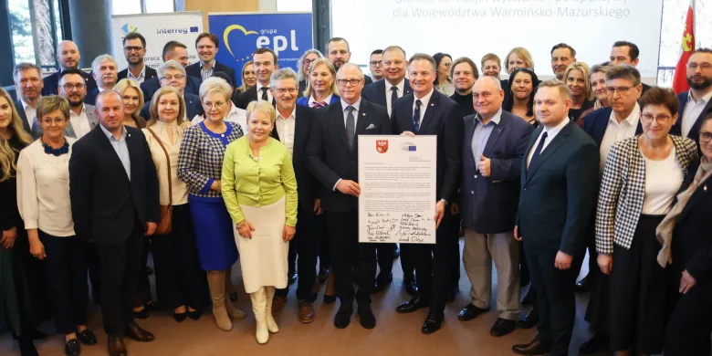 Lokalni samorządowcy i politycy z petycją do przewodniczącej KE, Ursuli von der Leyen