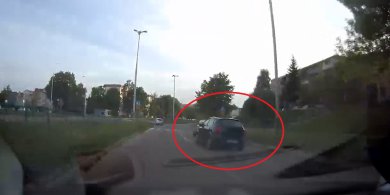 Artykuł: Olsztyn. Wyprzedzał na przejściach dla pieszych. Nie uniknie kary [WIDEO]