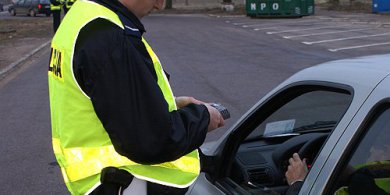 Artykuł: Gmina Stawiguda. Zła passa właścicieli seatów. 21-latek bez prawka, 34-latek na podwójnym gazie