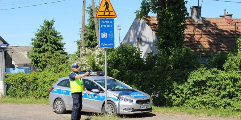 Siedem nowych fotoradarów na Warmii i Mazurach. Podajemy lokalizacje [MAPY]