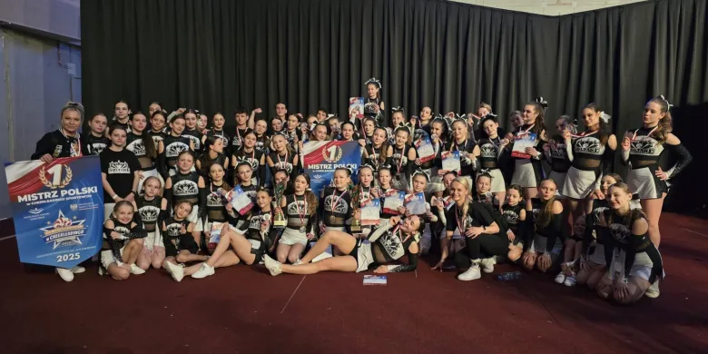 Cheerleaderki z Olsztyna z trzema złotymi medalami mistrzostw Polski!