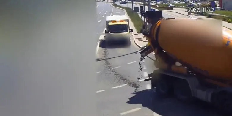 Incydent betonowy na ul. Wyszyńskiego w Olsztynie