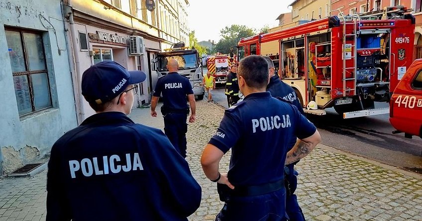 Lidzbark Warmiński. Pożar budki z pizzą. W środku butle z gazem