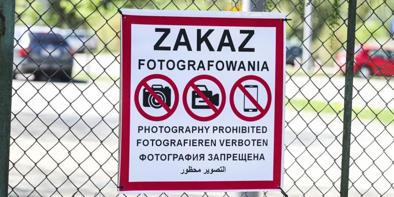 Zamieszanie wokół nowych przepisów MON. Czy fotografowanie w przestrzeni publicznej stanie się problematyczne?