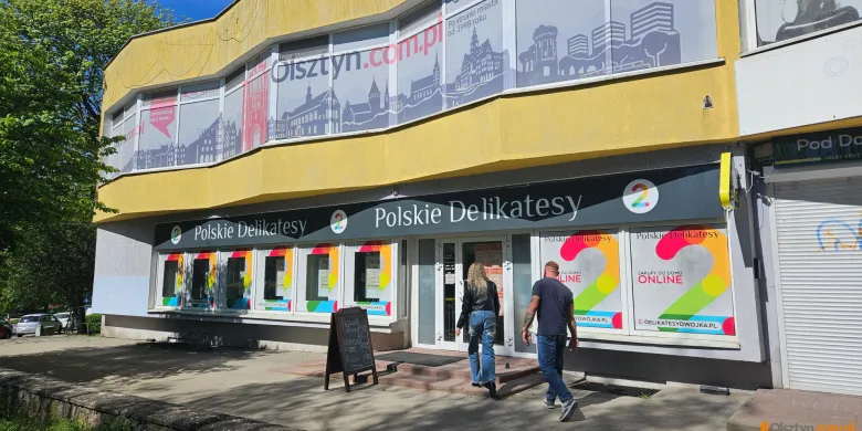 Kradzież w "Dwójce" na Zatorzu. Pakował do plecaka chleb, bułki... ale nie chciał za nie zapłacić