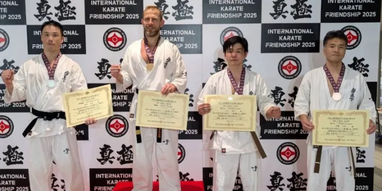 Złoty medal dla karateki z Jonkowa. Marek Bębenek zwycięzcą prestiżowego turnieju w Tokio