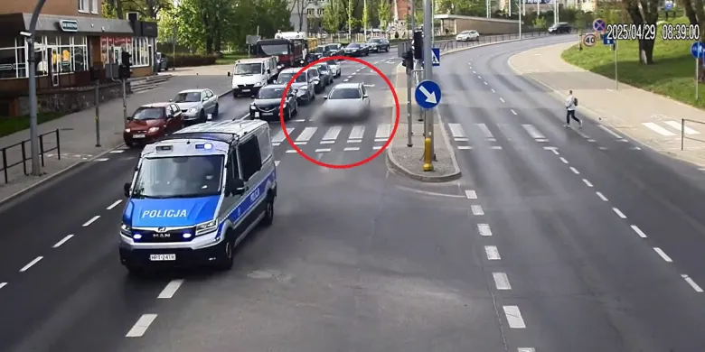 Jechali "na bombach" przez Olsztyn, żeby pomóc kobiecie w ciąży [WIDEO]