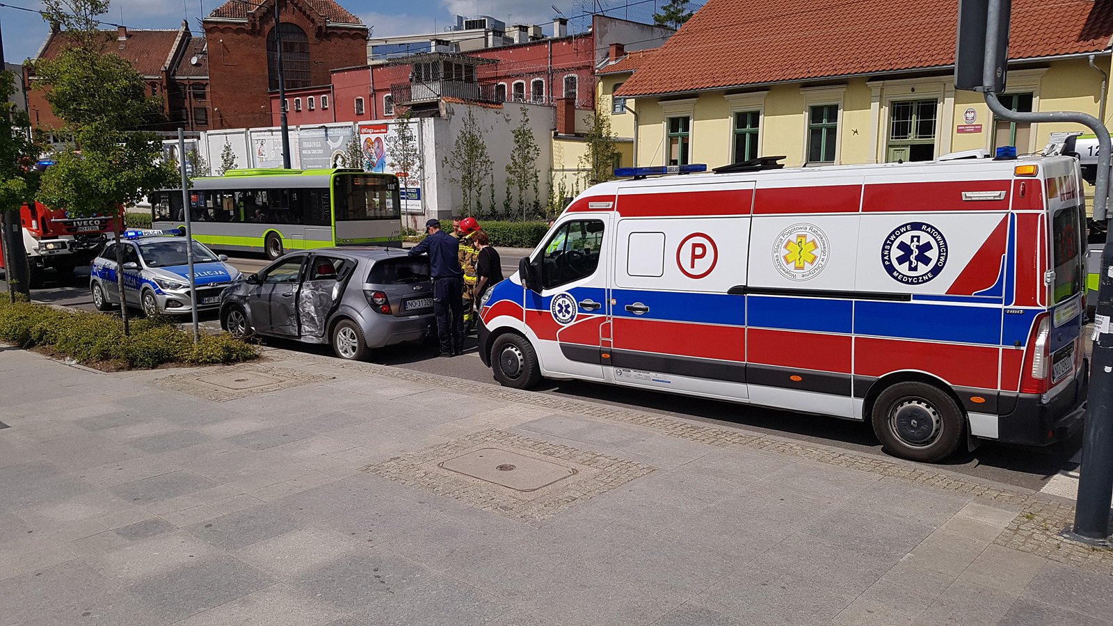 W jej żyłach krążył majówkowy napój bogów. Pijana 21-latka rozrabiała w centrum Olsztyna