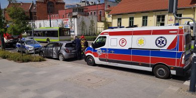 Artykuł: W jej żyłach krążył majówkowy napój bogów. Pijana 21-latka rozrabiała w centrum Olsztyna