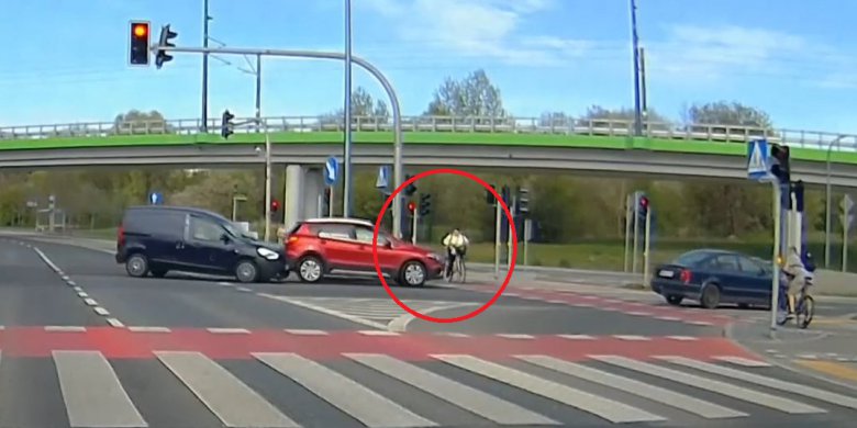 Rowerzystka winna stłuczki na Nagórkach? „Paranoja strachu przed rowerkami” [WIDEO]