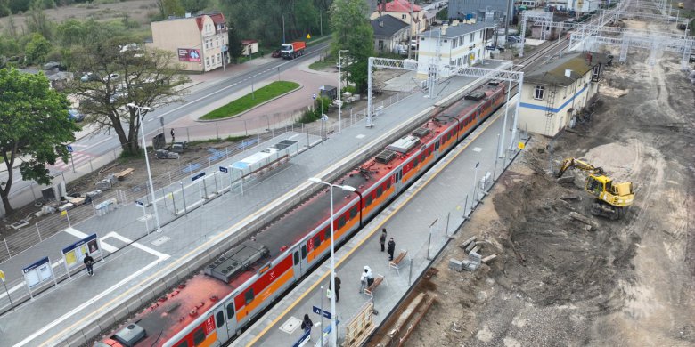 Trwa przebudowa stacji Ostróda. Można już korzystać z nowych peronów [ZDJĘCIA]