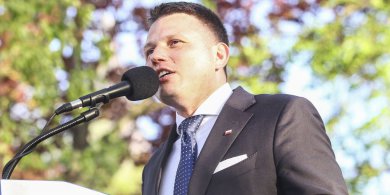 Artykuł: Były prezydent Olsztyna na „liście szacunku” Sławomira Mentzena. „Robił dobrą robotę”