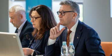 Artykuł: Za nami obrady Senatu UWM. Jakie zmiany czekają studentów? Znamy decyzje władz uczelni