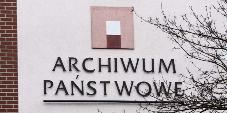Zbliża się Międzynarodowy Dzień Archiwów. „To wyjątkowa okazja, by zajrzeć za kulisy naszej codziennej pracy”. Co przygotowała olsztyńska instytucja? [PROGRAM]