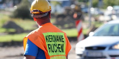Artykuł: Duży remont jezdni na Jarotach. Droga będzie całkowicie wyłączona z ruchu