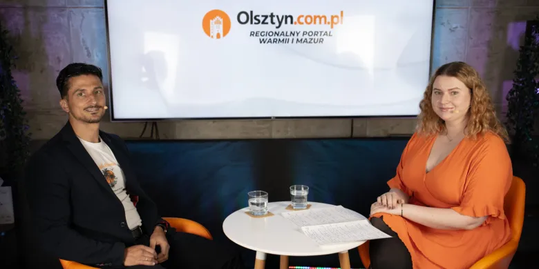„Wybieram, co przyjmuję i daję do tego świata”. Rozmawiamy z multiinstrumentalistą Rolandem Bilickim [WIDEO]