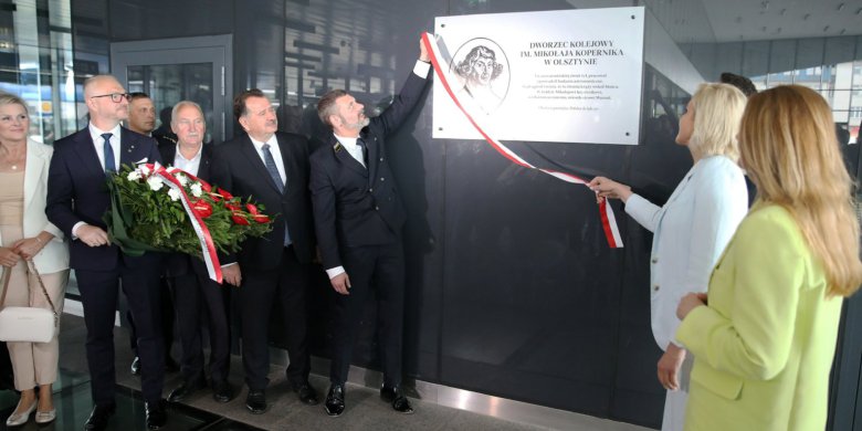 Dworzec kolejowy Olsztyn Główny zyskał imię Mikołaja Kopernika. Nie wszyscy wyrazili zadowolenie z inicjatywy