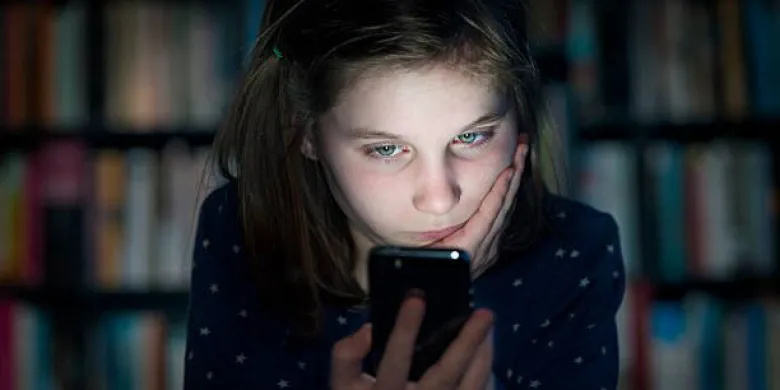 Weryfikacja wieku w internecie. Unia Europejska szykuje zmiany, ale nie tak radykalne, jak zapowiadano