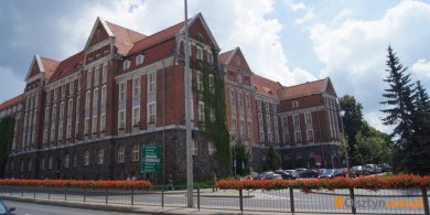 Artykuł: Marszałek i zarząd województwa z zaufaniem radnych. Sejmik zatwierdził absolutorium
