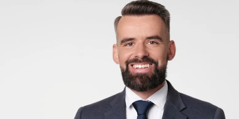 [OPINIE] Bartosz Grucela z partii Razem: "Obywatele otrzymują figę z makiem"