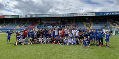 Artykuł: Duży sukces młodych piłkarzy Stomilu. Awansowali do Centralnej Ligi Juniorów U-17 [ZDJĘCIA, WIDEO]