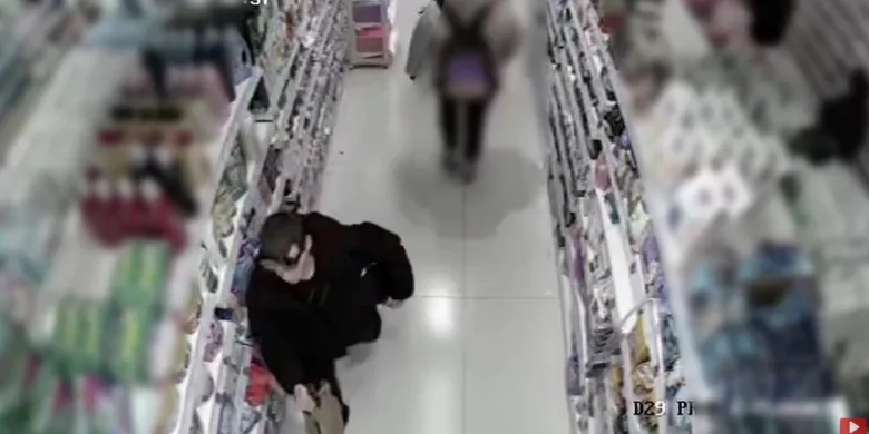 "Ogolił" drogerię w Olsztynie na ponad 1000 zł. Pomogła papierowa torba [WIDEO]