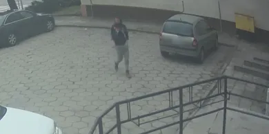 Olsztyn. Ukradł portfel i balował za cudze? Mężczyzna z nagrania poszukiwany [WIDEO]