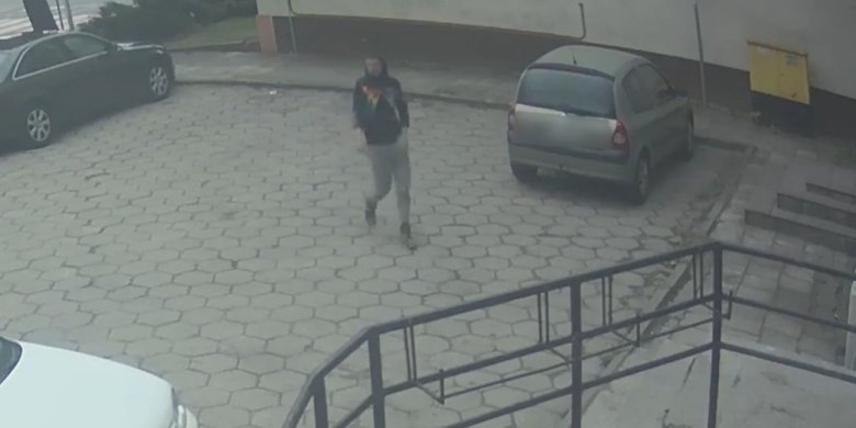 Olsztyn. Ukradł portfel i balował za cudze? Mężczyzna z nagrania poszukiwany [WIDEO]