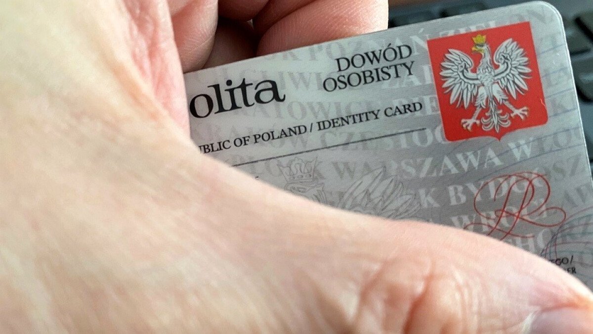 Eksperci biją na alarm. Zdecydowana większość Polaków nie ma jeszcze zastrzeżonego numeru PESEL