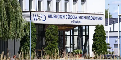 „Kuriozum i esencja absurdu”. Związkowcy wzięli pod lupę zarobki dyrektorów WORD-ów. Jak sytuacja wygląda w Olsztynie?
