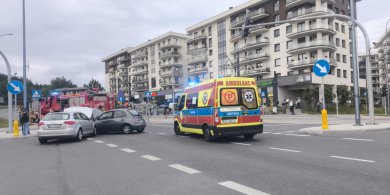 Artykuł: Przygody pewnej 20-latki w Olsztynie. Najpierw zakupy, potem wypadek [ZDJĘCIA]