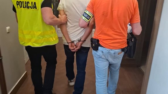 Olsztynek. Zdejmuję blokadę i na Warszawę jadę. Pijany 47-latek zakazom się nie kłaniał