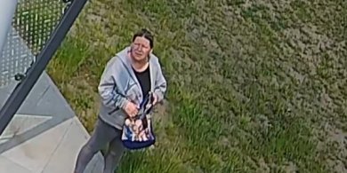 Artykuł: Olsztyn. Myślała i wymyśliła. Policja szuka kobiety, którą zainteresował cudzy rower [WIDEO]